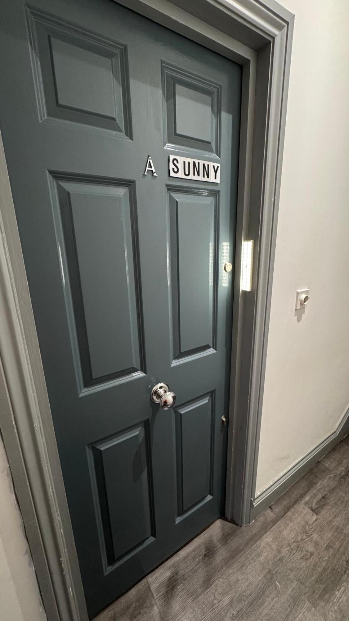 伦敦Sunny公寓 外观 照片